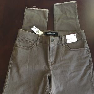 Express mid rise ankle leggings size 6 taupe